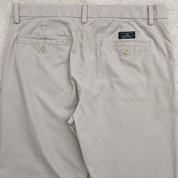 Banana Republic Aiden chino pants 33W 32L - Picture 11 of 11
